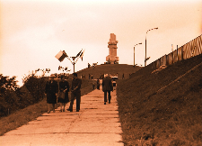 Odsłonięcie pomnika Bojownik&oacute;w o Wyzwolenie Narodowe i Społeczne Kielecczyzny.