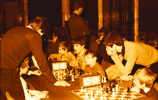 Turniej szachowy dla młodzieży szkolnej w Wojew&oacute;dzkim Domu Kultury w Kielcach. 1984.