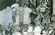 Zabawa choinkowa dla dzieci w Wojewódzkim Domu Kultury 1985