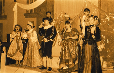 Zabawa choinkowa dla dzieci w Wojewódzkim Domu Kultury 1985