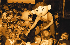 Zabawa choinkowa dla dzieci w Wojewódzkim Domu Kultury 1985