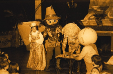 Zabawa choinkowa dla dzieci w Wojewódzkim Domu Kultury 1985